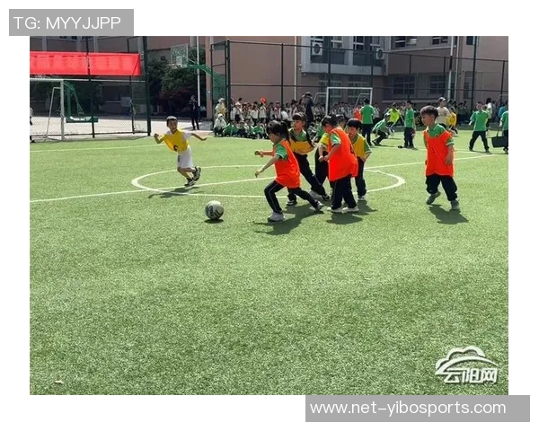 小学生足球教学视频全面解析提升孩子们的足球技能与团队合作能力 小学生足球教学视频全面解析提升孩子们的足球技能与团队合作能力
