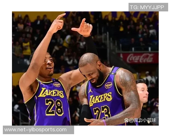老詹贡献16分8助攻东契奇全场20分湖人成功终结火箭三连胜之路